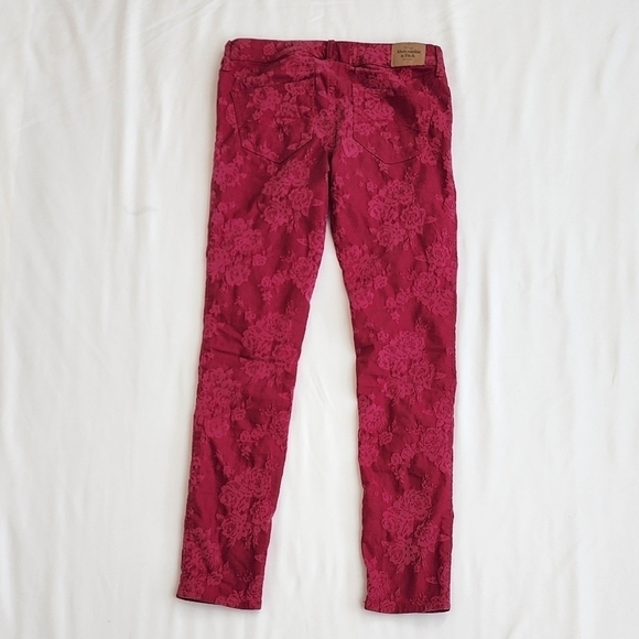 Abercrombie & Fitch burgundy Skinny Pants - Picture 3 of 10